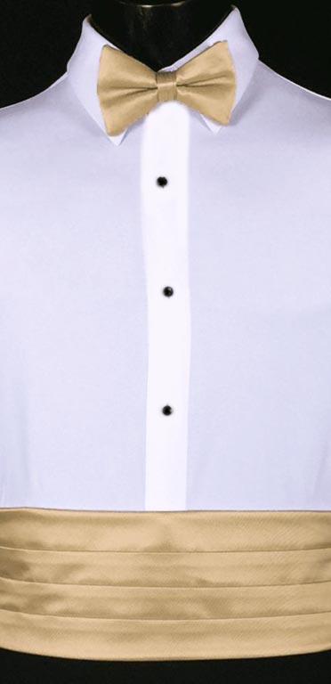 Golden Cummerbund in the simply or modern solid collection from Larr Brio shown with matching bow tie. Also available with matching pock square and suspenders.