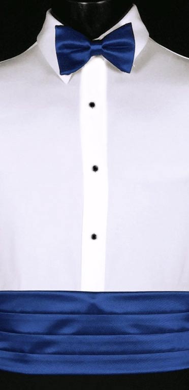 Royal Blue Cummerbund in the simply or modern solid collection from Larr Brio shown with matching bow tie. Also available with matching pock square and suspenders.