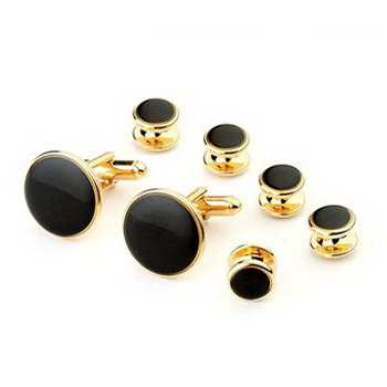 Basic Round Black Formal in Gold Setting with (2) 19mm Links/ and (5) 11mm Studs